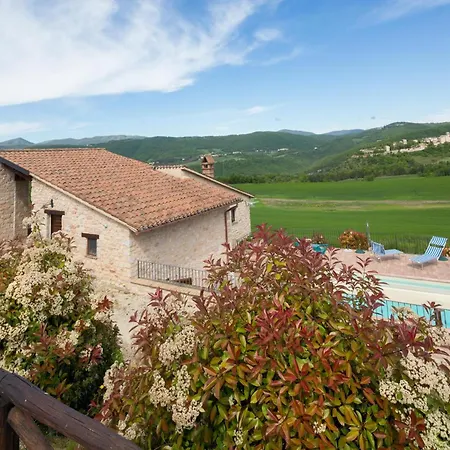 I Casali Di Morro Фермерский дом