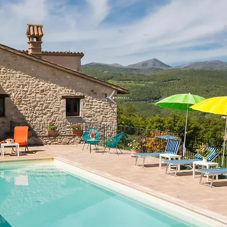 I Casali Di Morro Фермерский дом *