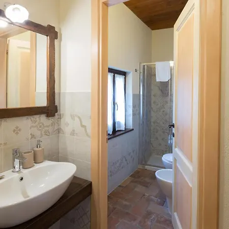 I Casali Di Morro Фермерский дом